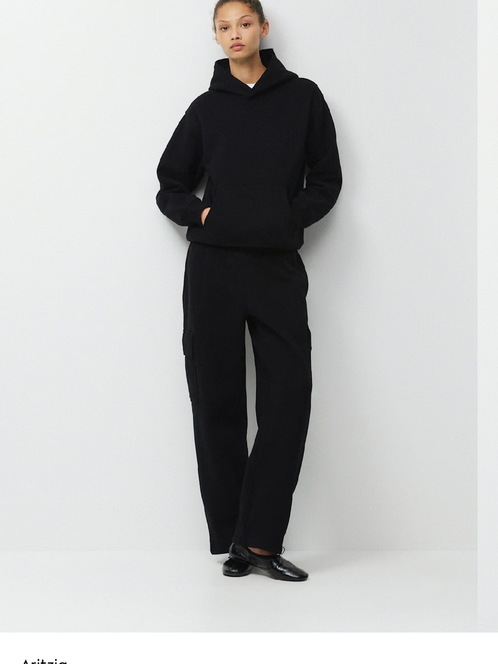 Aritzia Cozy Sweatfleece Perfect Hoodie in Black